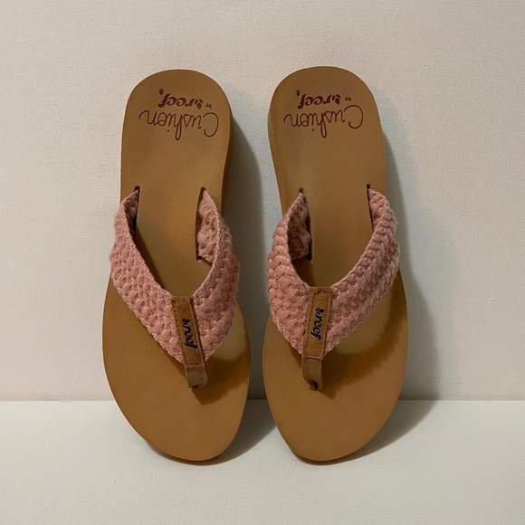 Women's Size 8 Reef Peach & Tan Flip Flops - Picture 1 of 4